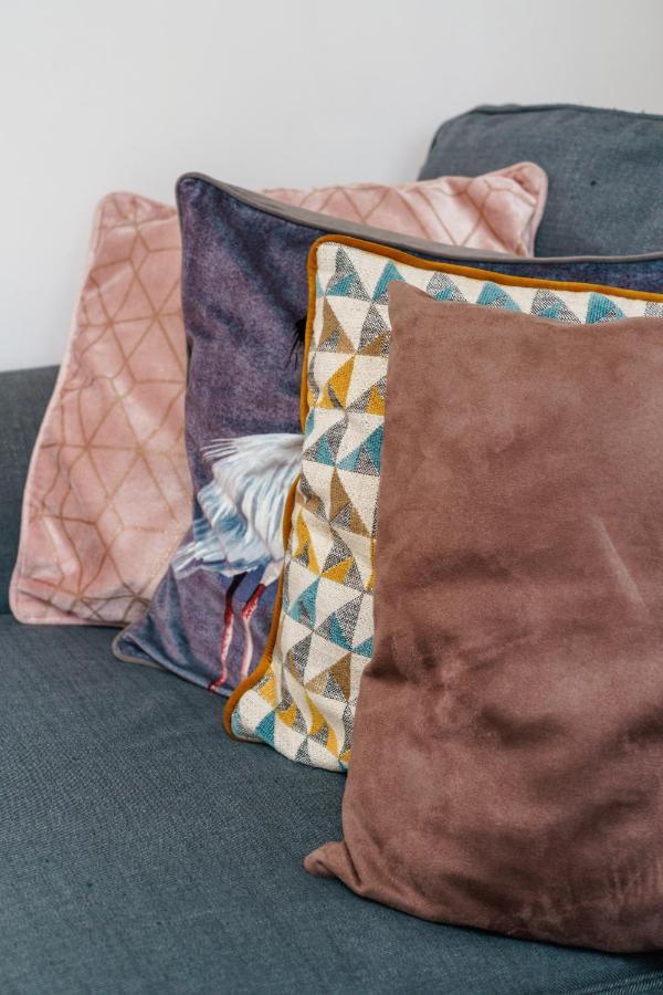 Cosy Flat Right Opp Tube Station Lejlighed London Eksteriør billede
